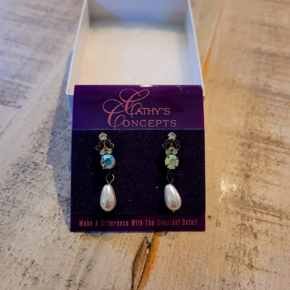 New In Box 'Cathy's Concepts' Pearl & Aurora Borealis Pierced earrings